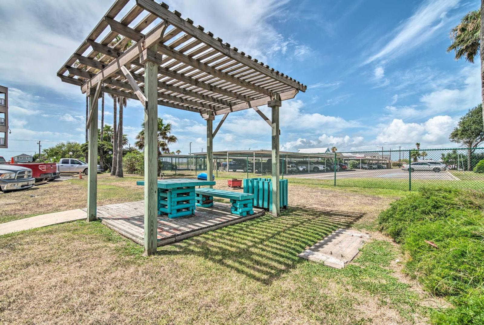Beachfront Corpus Christi Condo with Arcade Room! Main image 2
